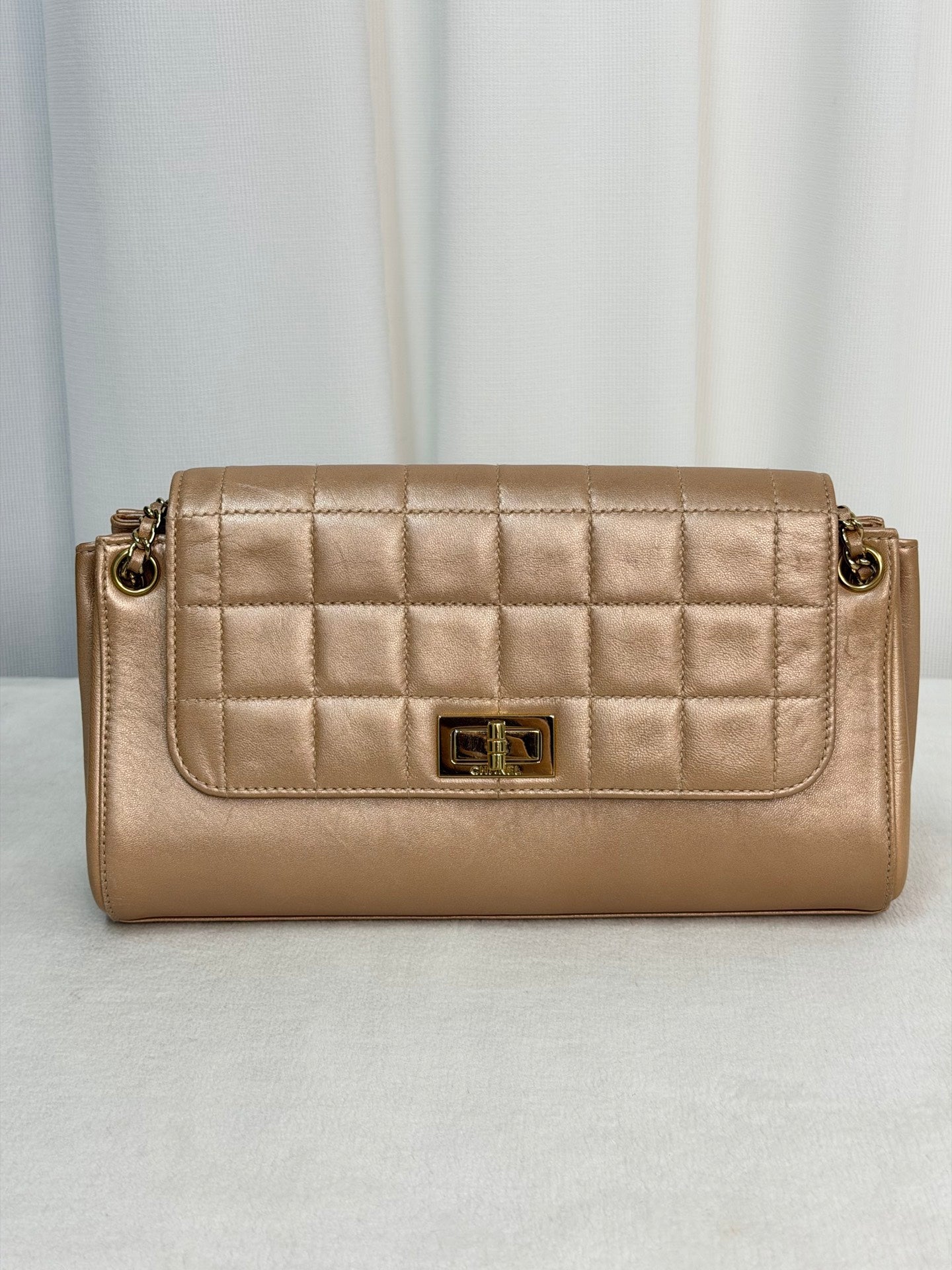 CHANEL 2.55 Ice Cube Choclate Bar Chainbag