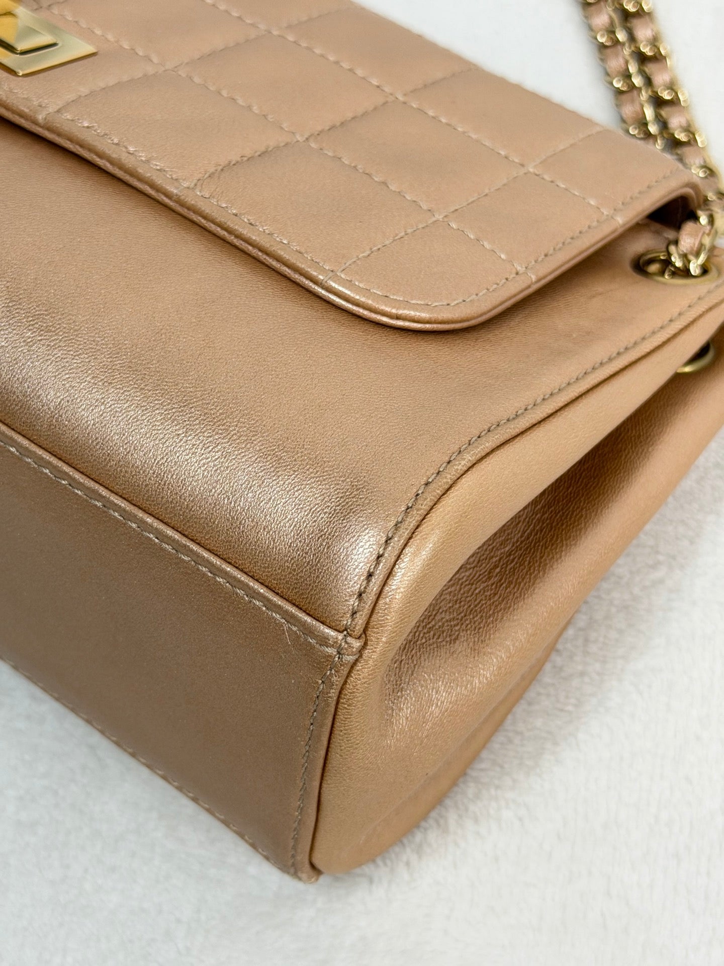 CHANEL 2.55 Ice Cube Choclate Bar Chainbag