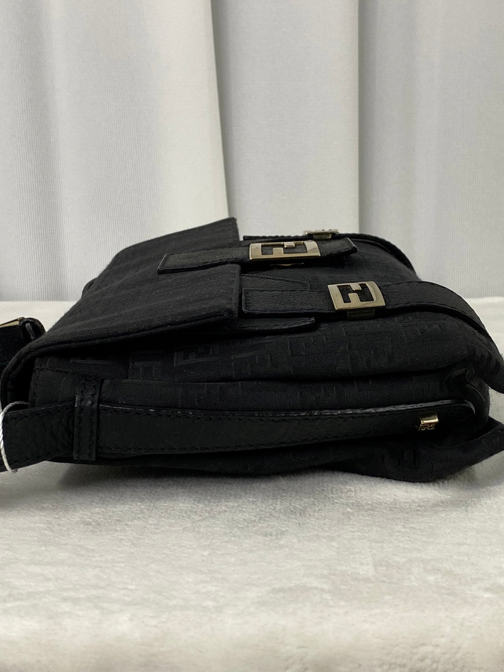 FENDI Massenger Flap Shoulderbag