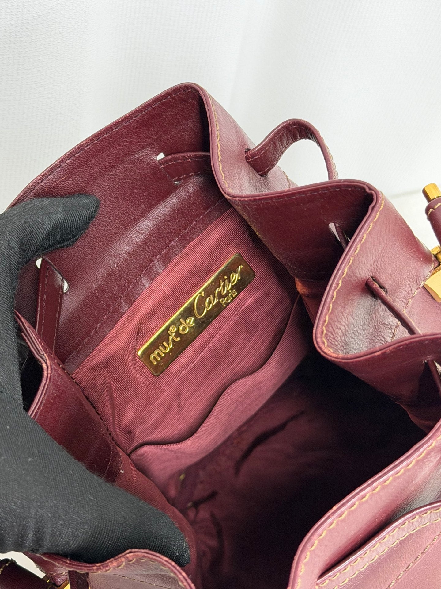 Cartier Burgendy Bucket Shoulderbag