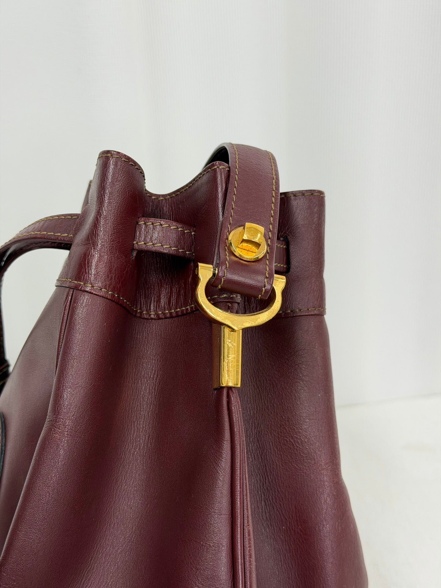 Cartier Burgendy Bucket Shoulderbag