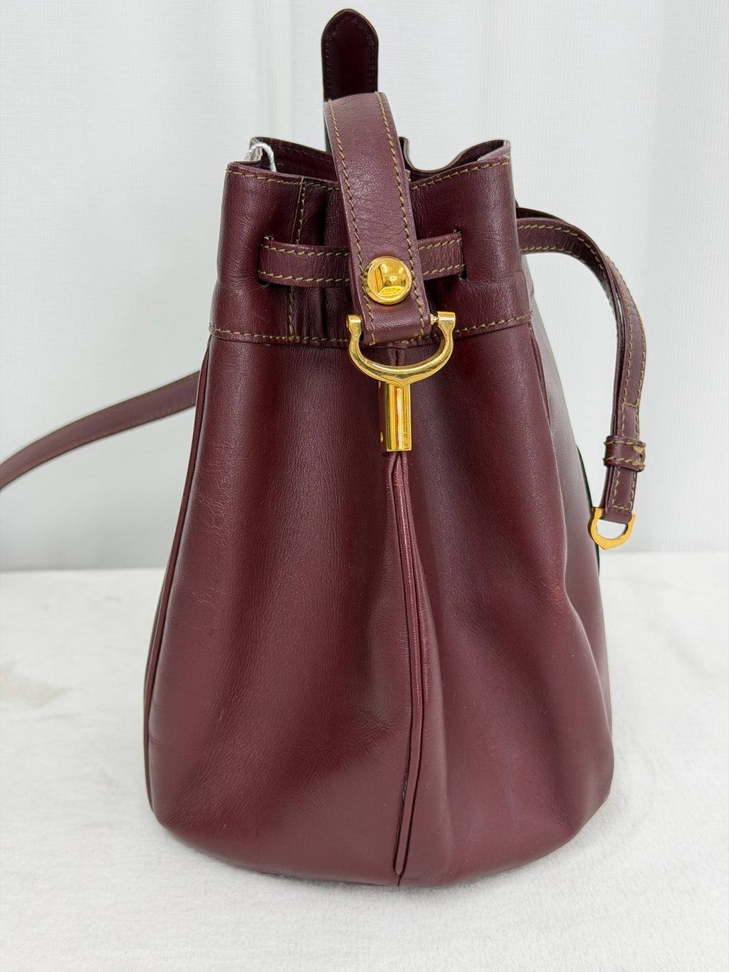 Cartier Burgendy Bucket Shoulderbag