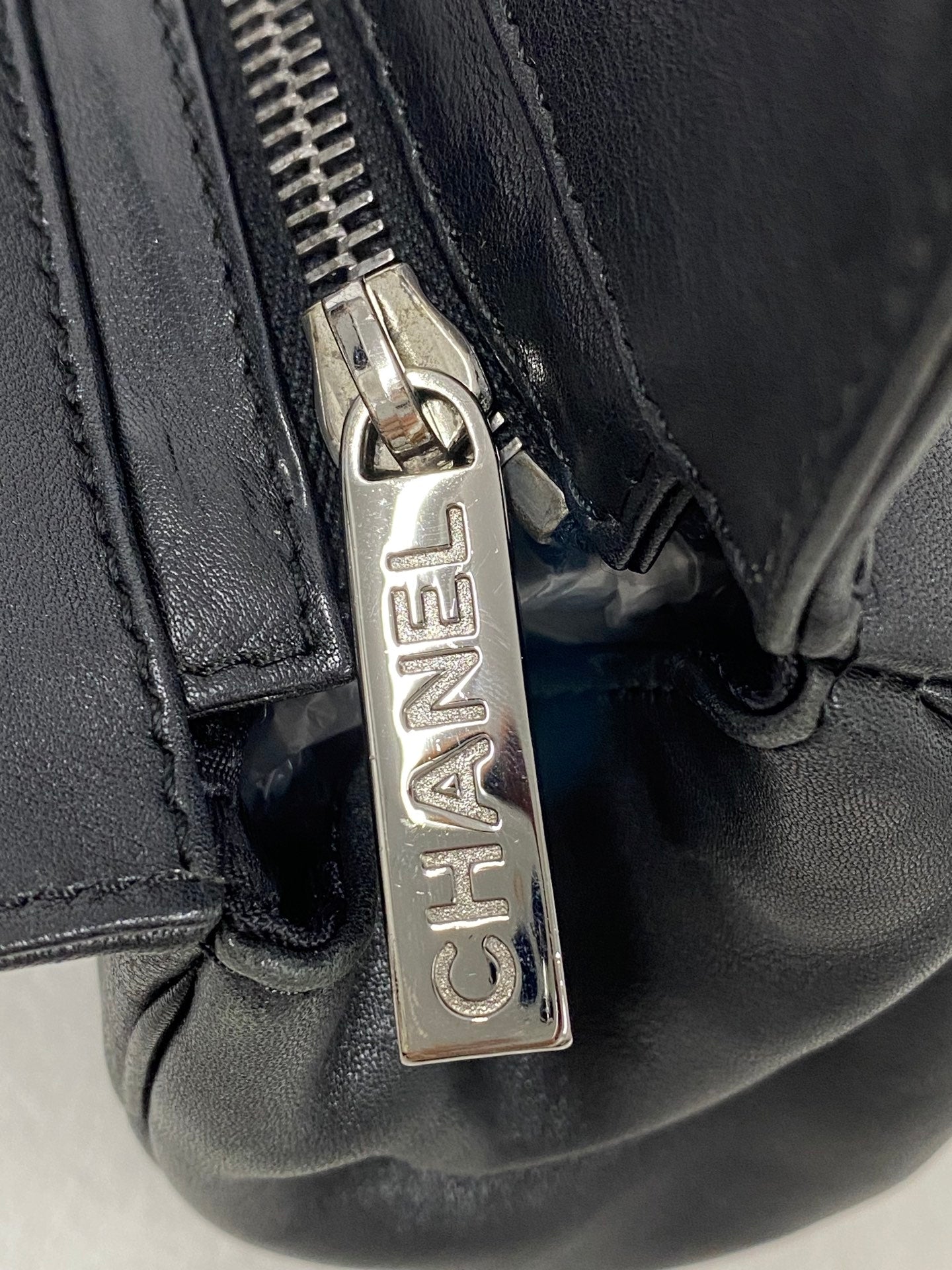 CHANEL Quilted Chainbag