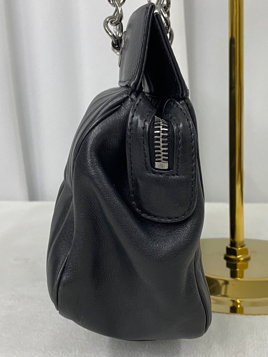 CHANEL Quilted Chainbag