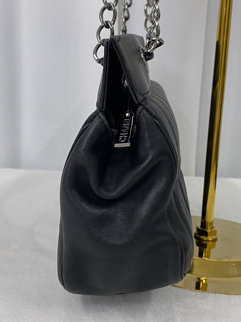 CHANEL Quilted Chainbag