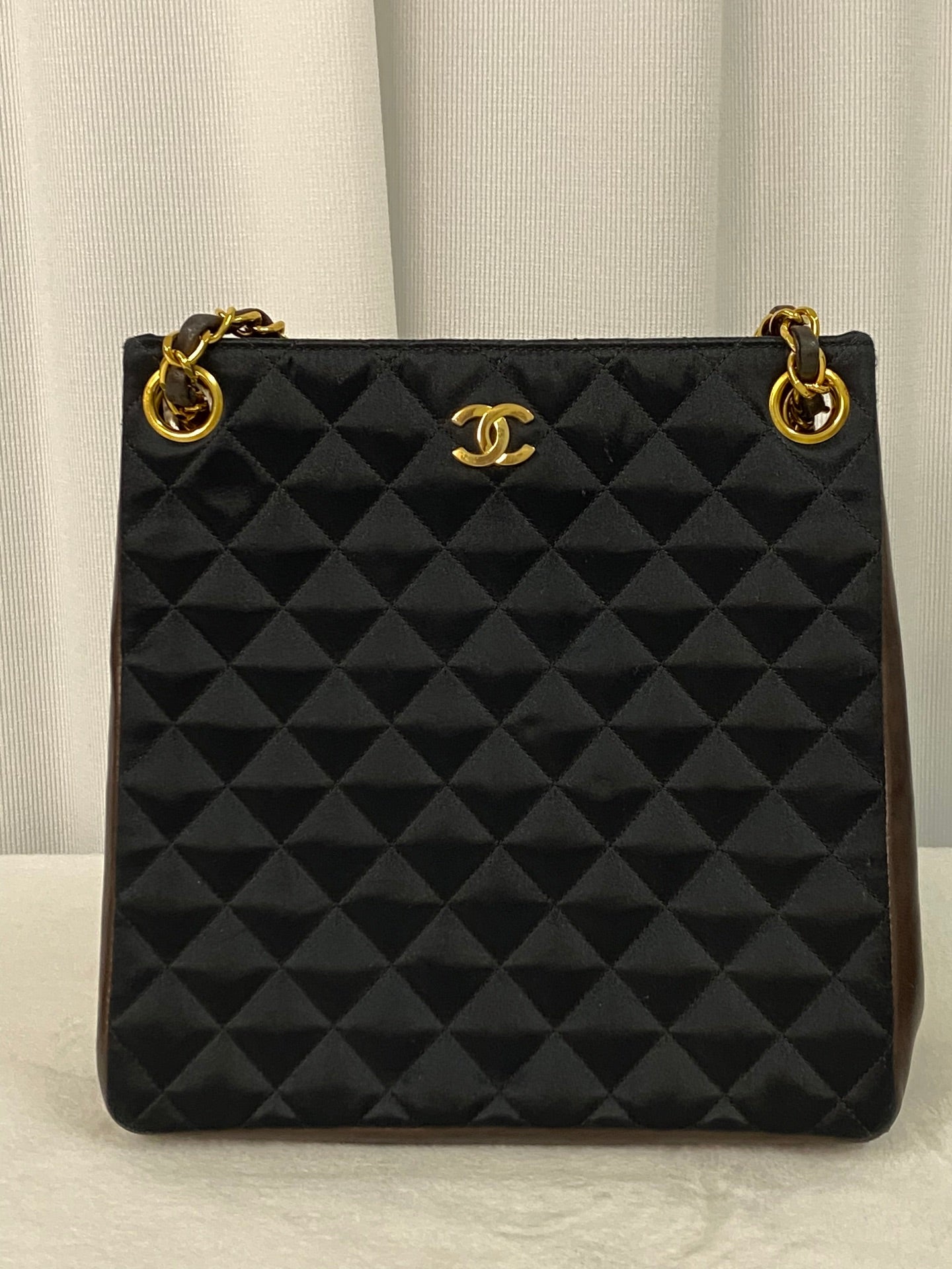 CHANEL COCO Mark Matelasse Chainbag