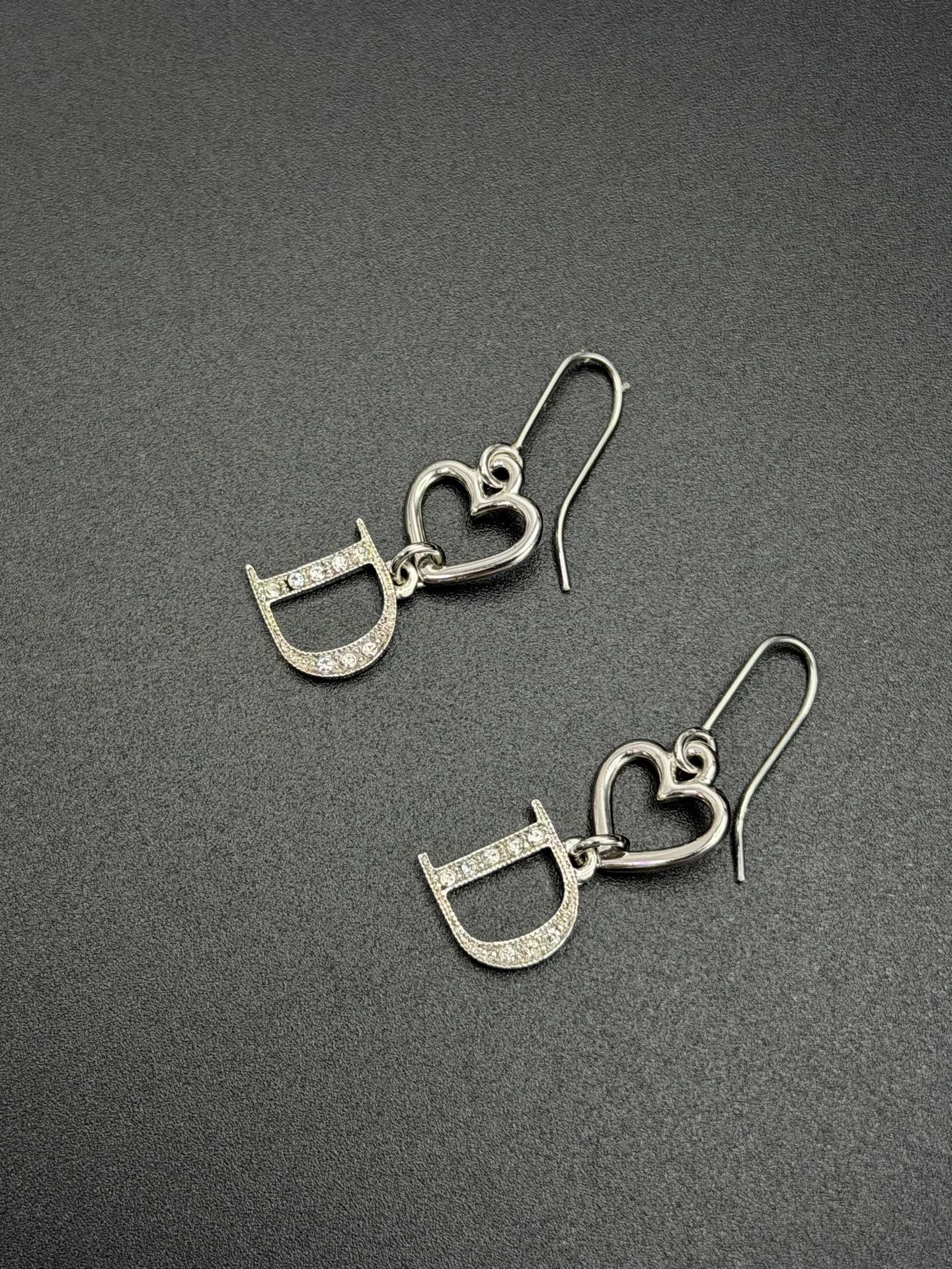 CHRISTIAN DIOR Earrings