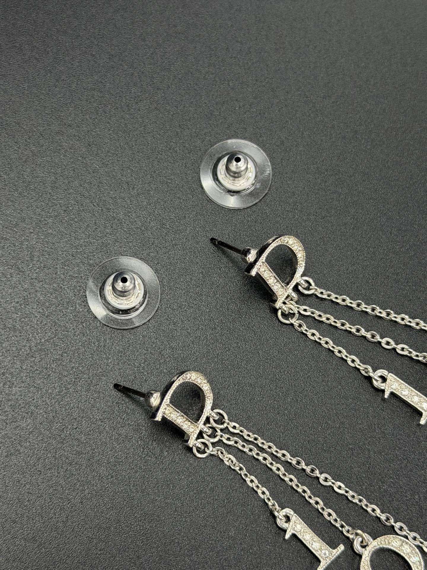 CHRISTIAN DIOR Pairs Earring