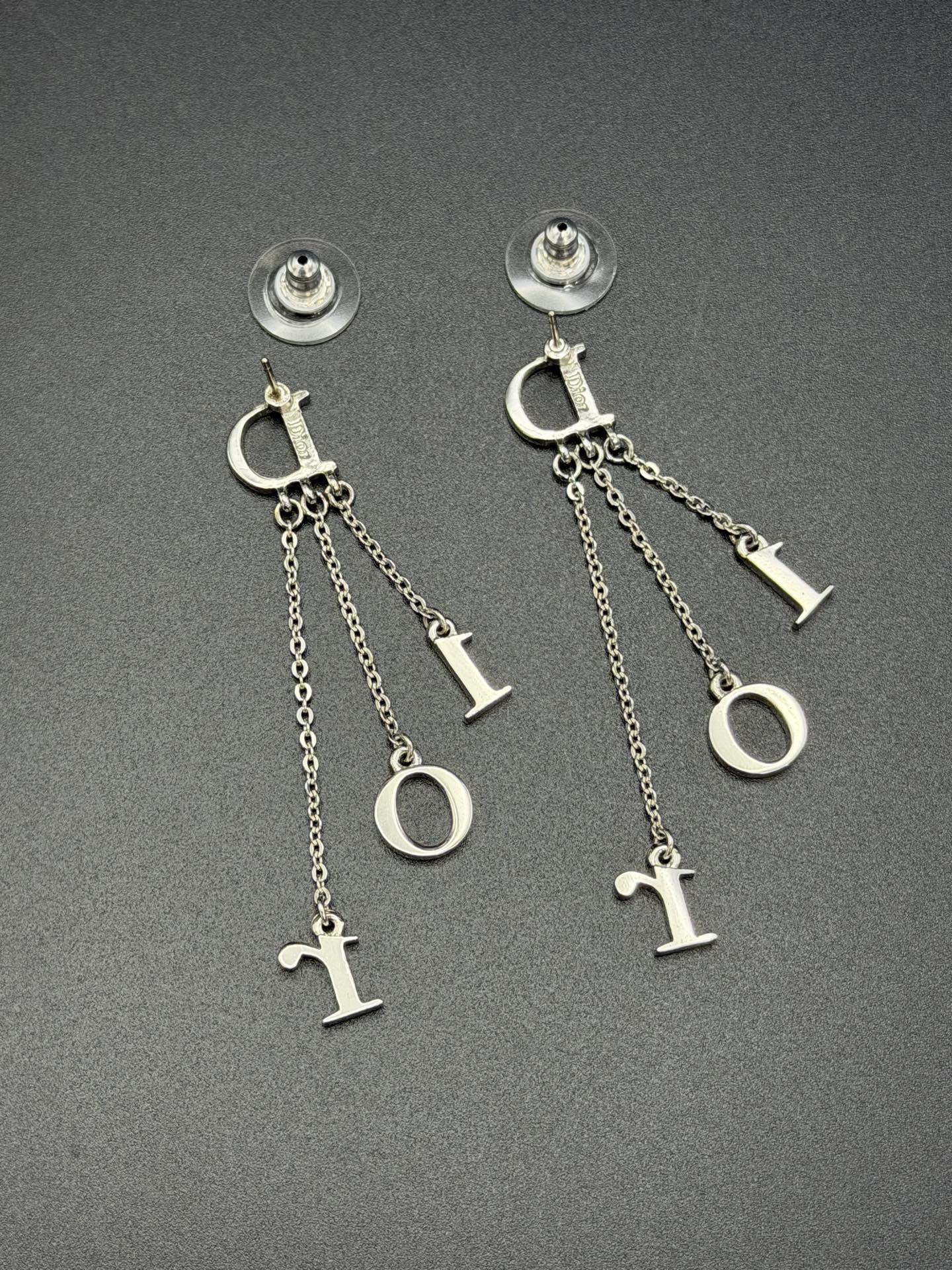 CHRISTIAN DIOR Pairs Earring