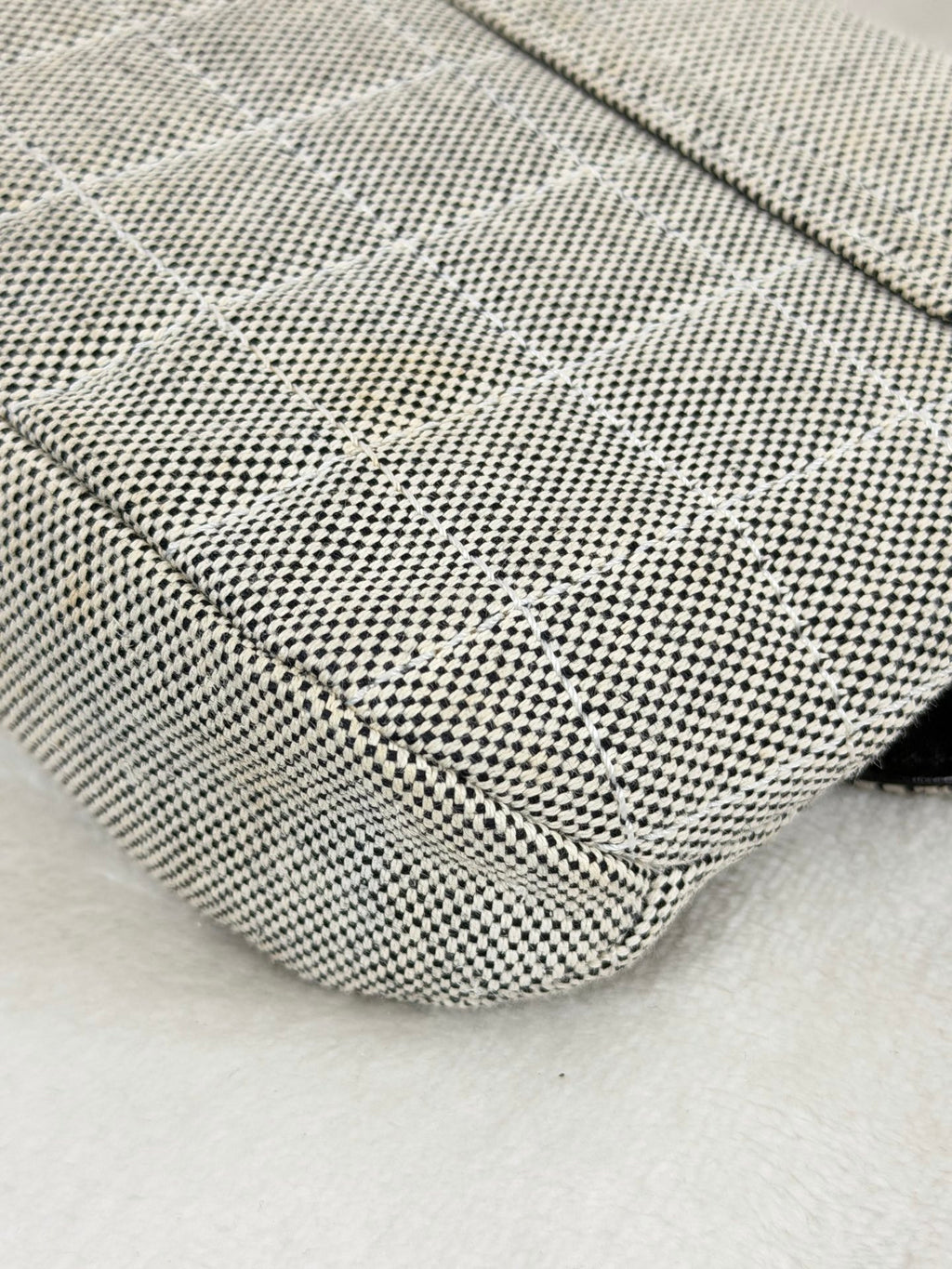 CHANEL  Camelia No.5 Chainbag