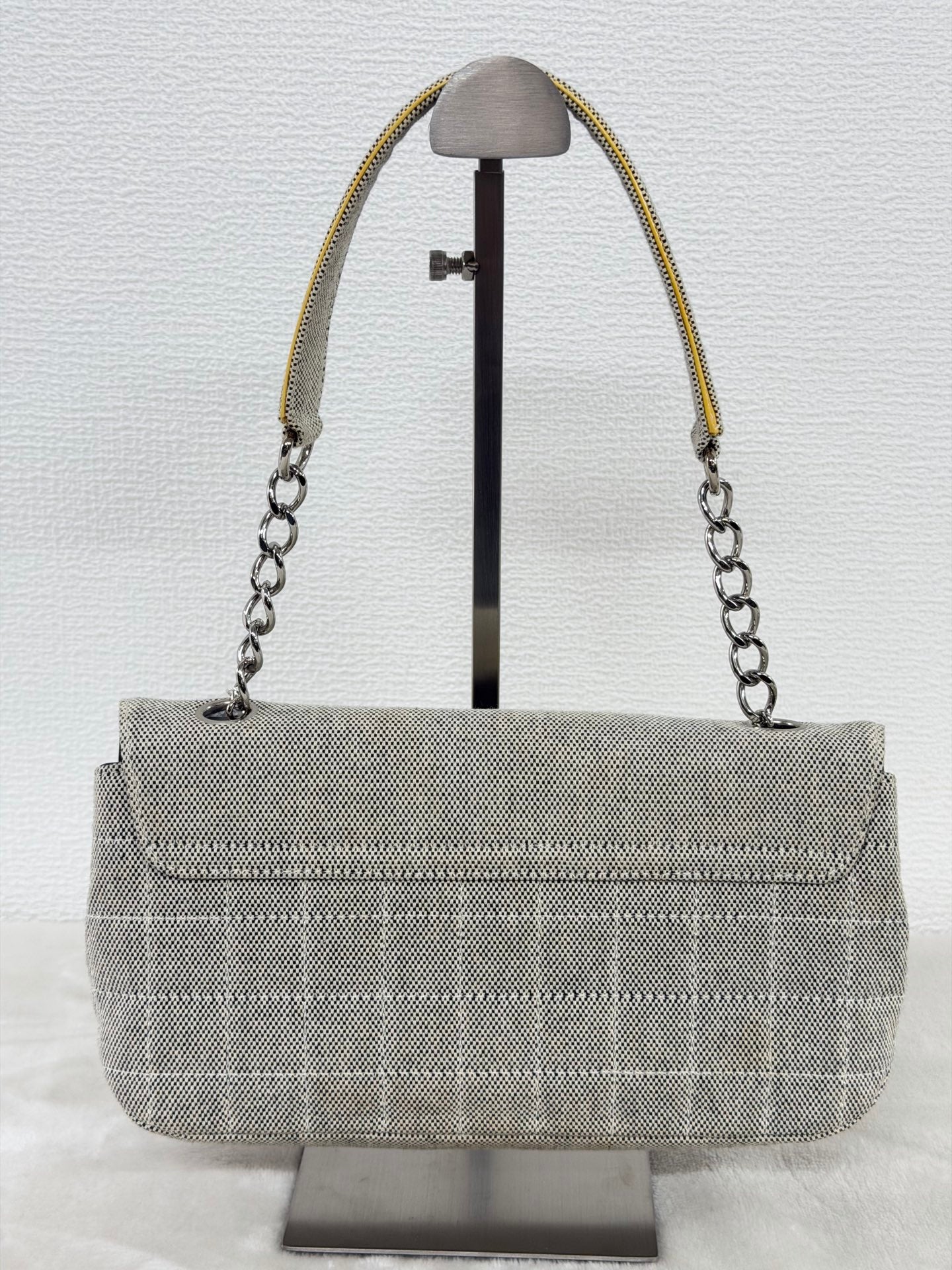 CHANEL  Camelia No.5 Chainbag