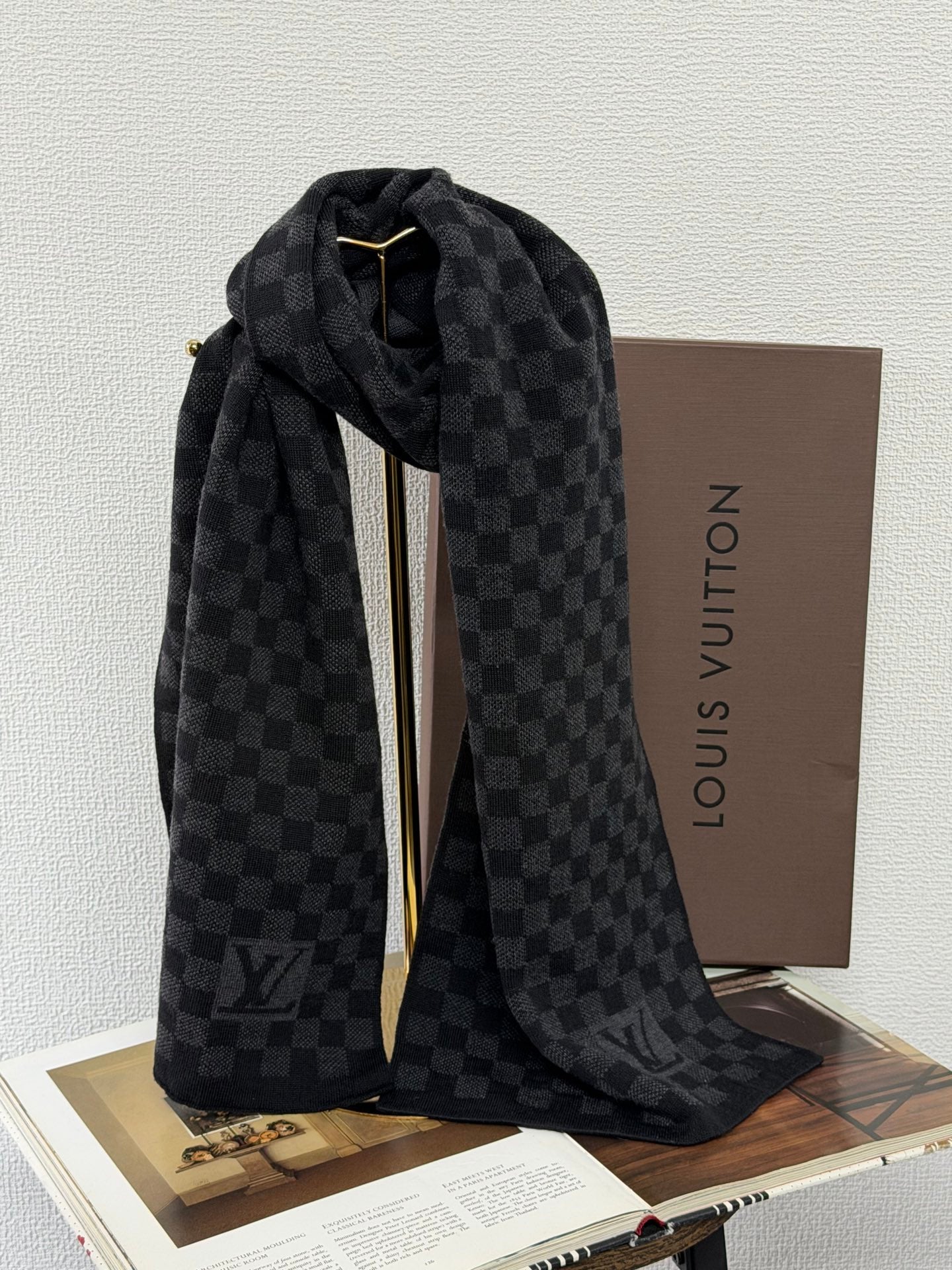 LOUIS VUITTON Damier Wool Scarf