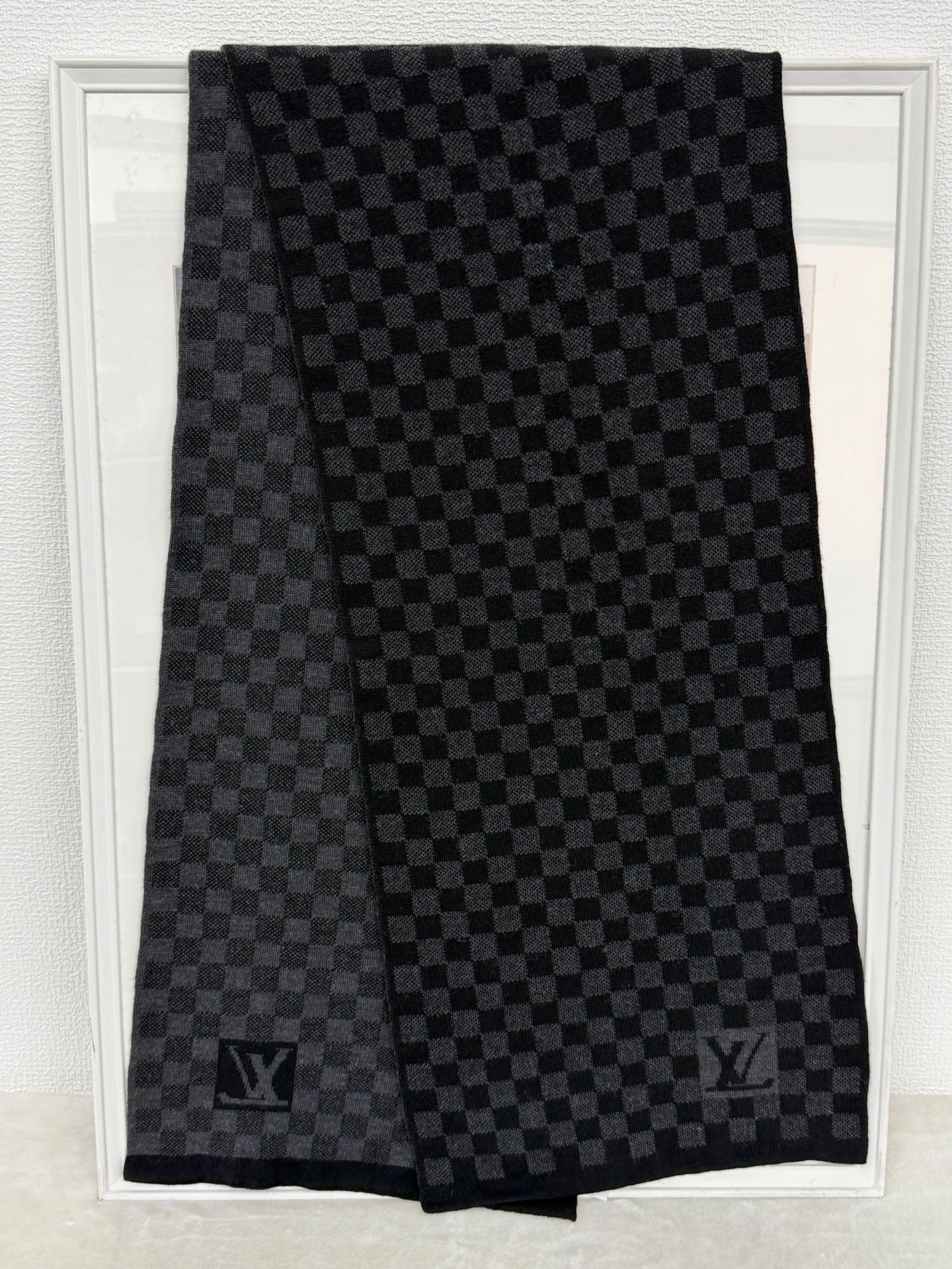 LOUIS VUITTON Damier Wool Scarf