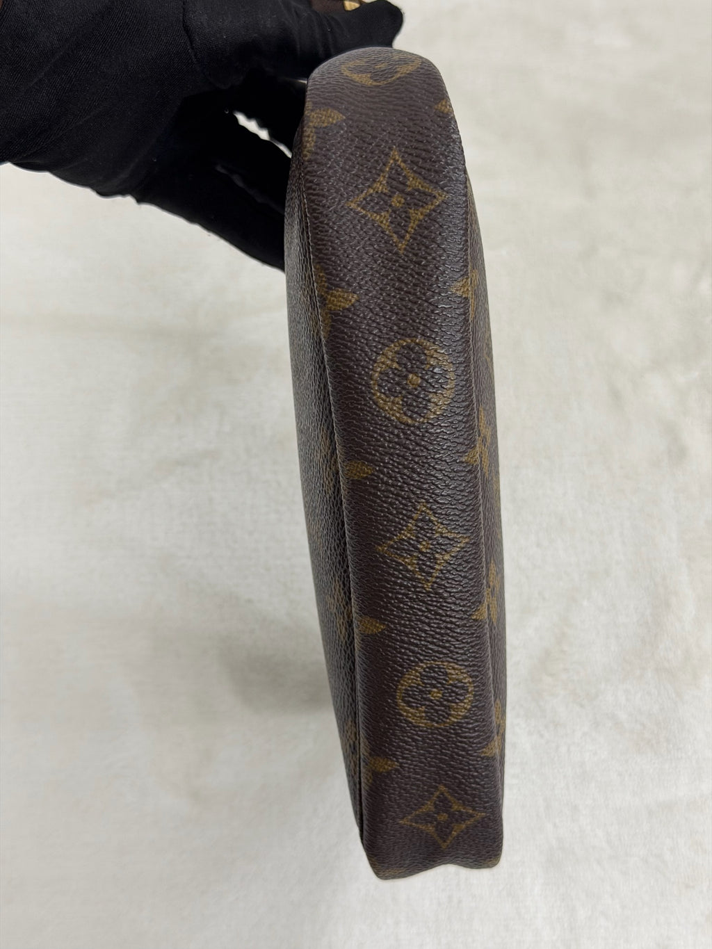 LOUIS VUITTON Monogram Shoudlerbag