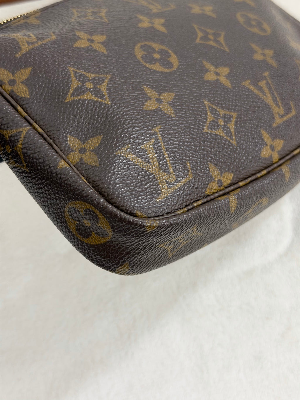 LOUIS VUITTON Monogram Shoudlerbag