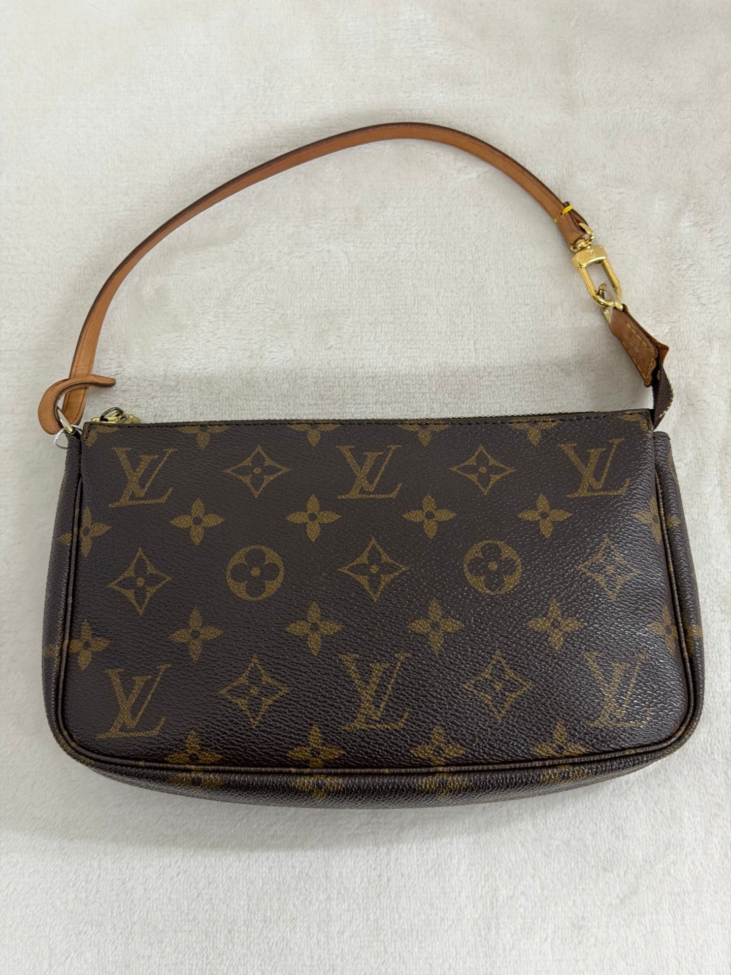 LOUIS VUITTON Monogram Shoudlerbag