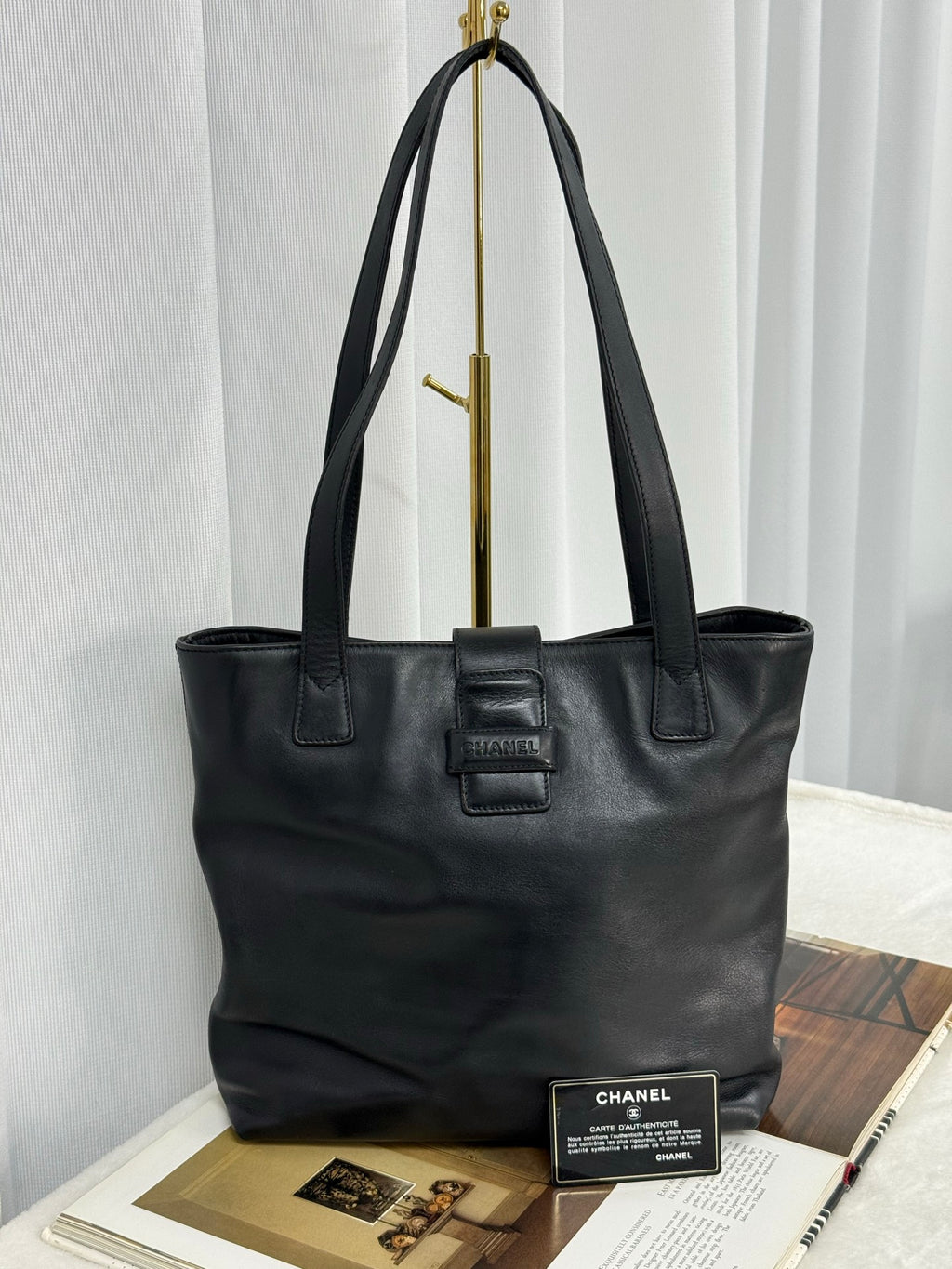 CHANEL Leather Totebag