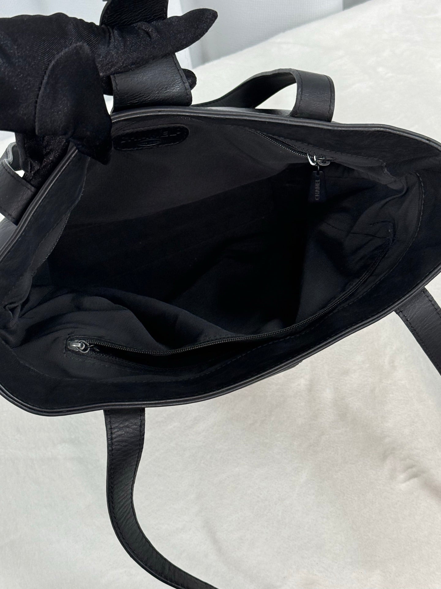 CHANEL Leather Totebag
