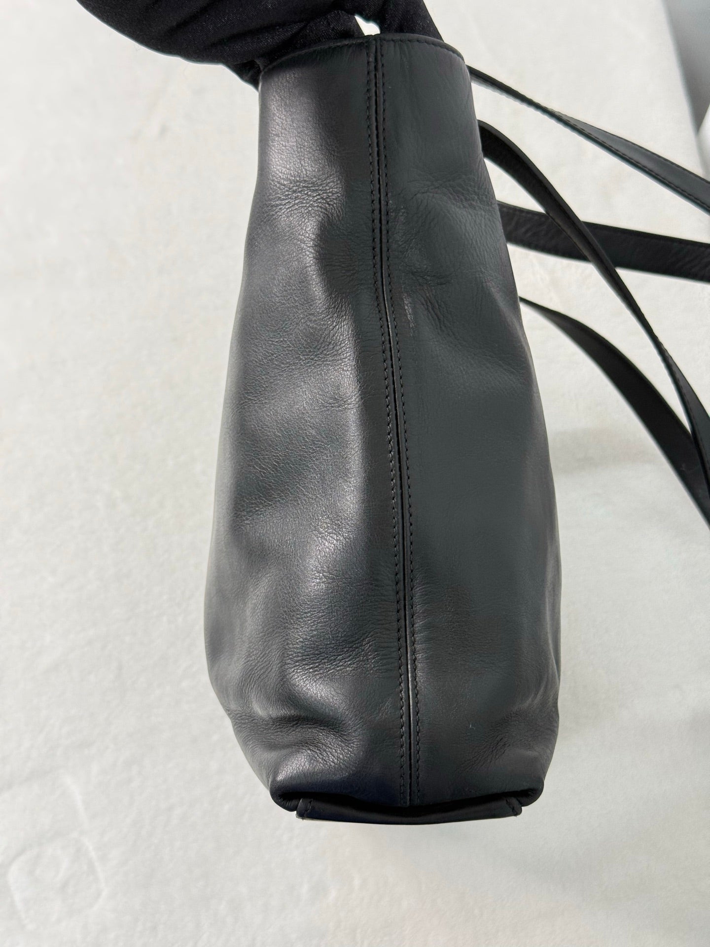 CHANEL Leather Totebag