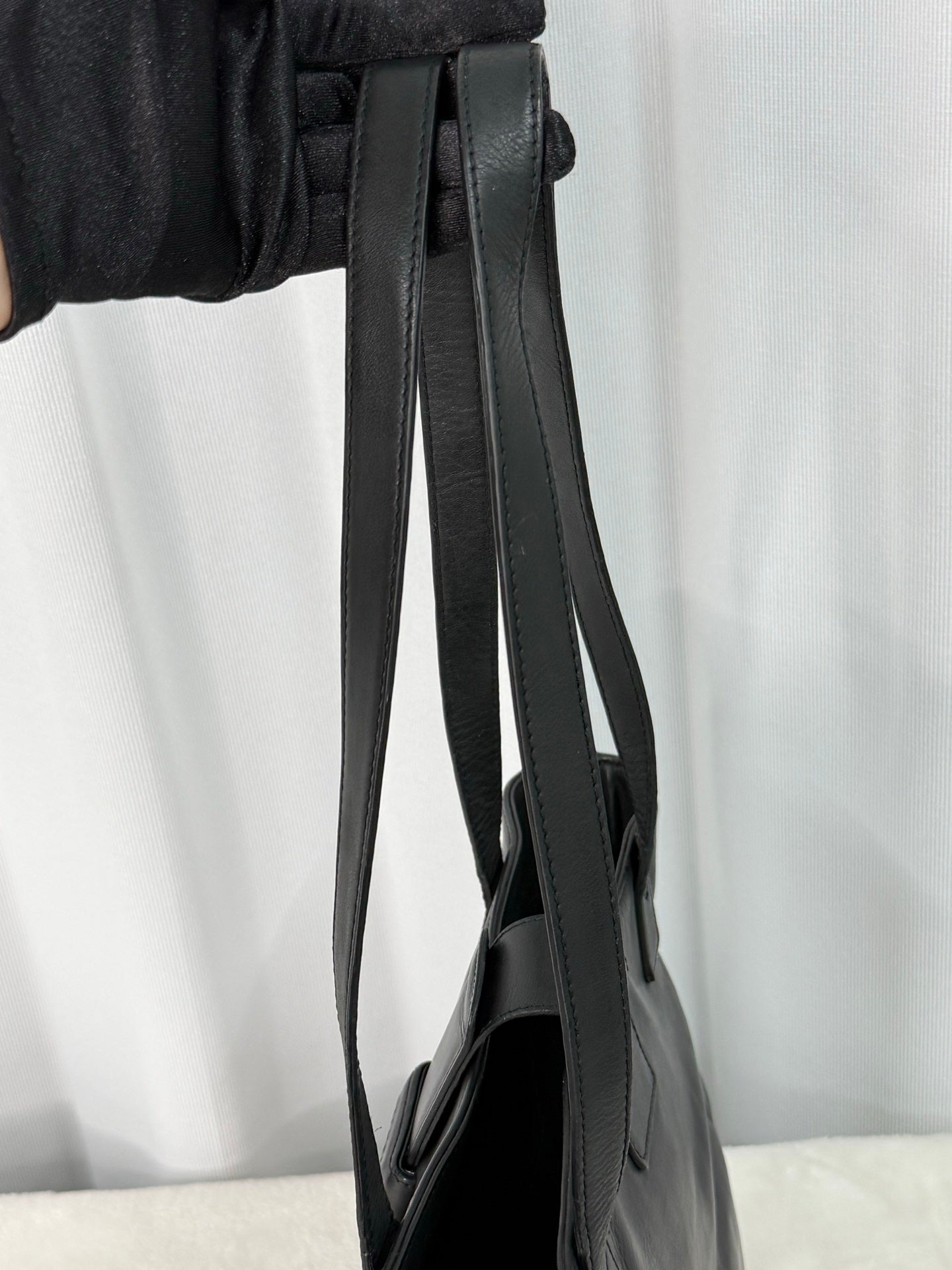 CHANEL Leather Totebag