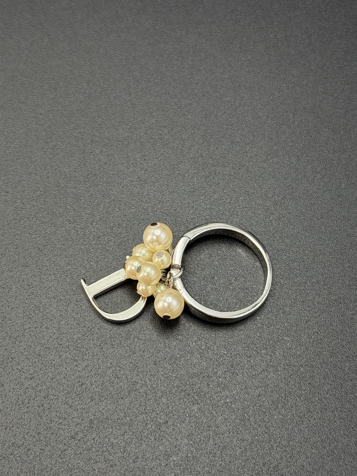 CHRISTIAN DIOR  Ring