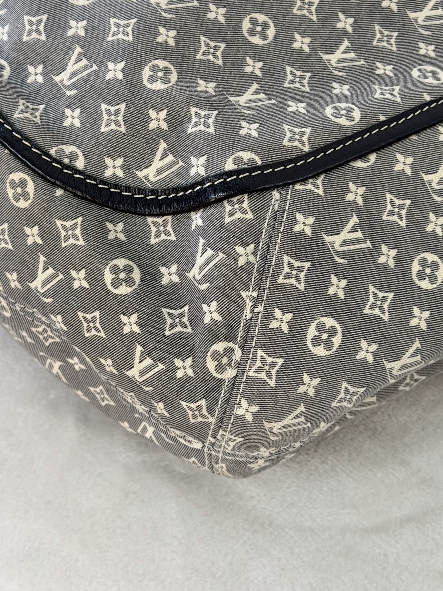 LOUIS VUITTON Monogram Denim Shoulderbag