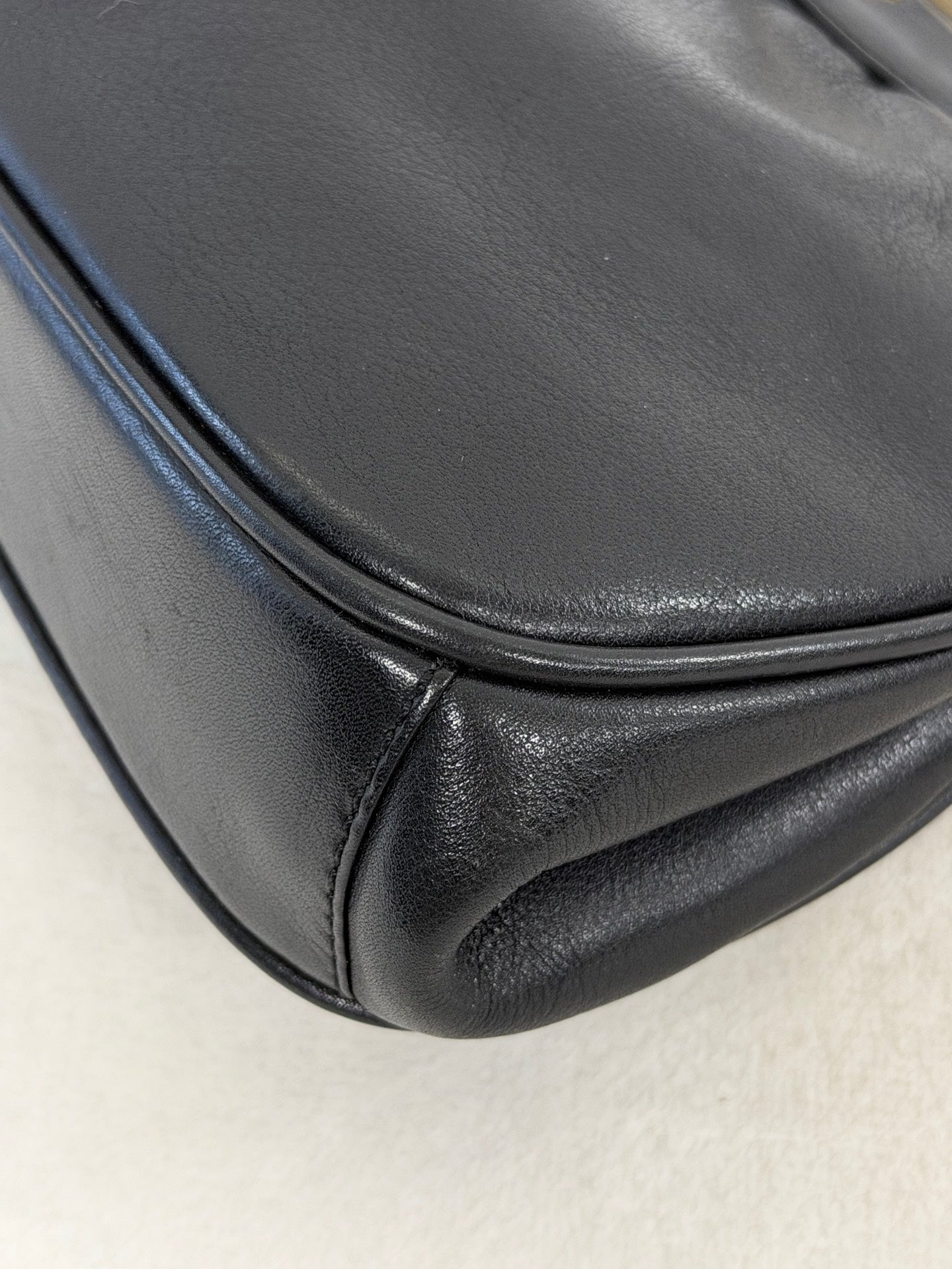 CELINE Triomphe Leather Kiss-Lock Handbag