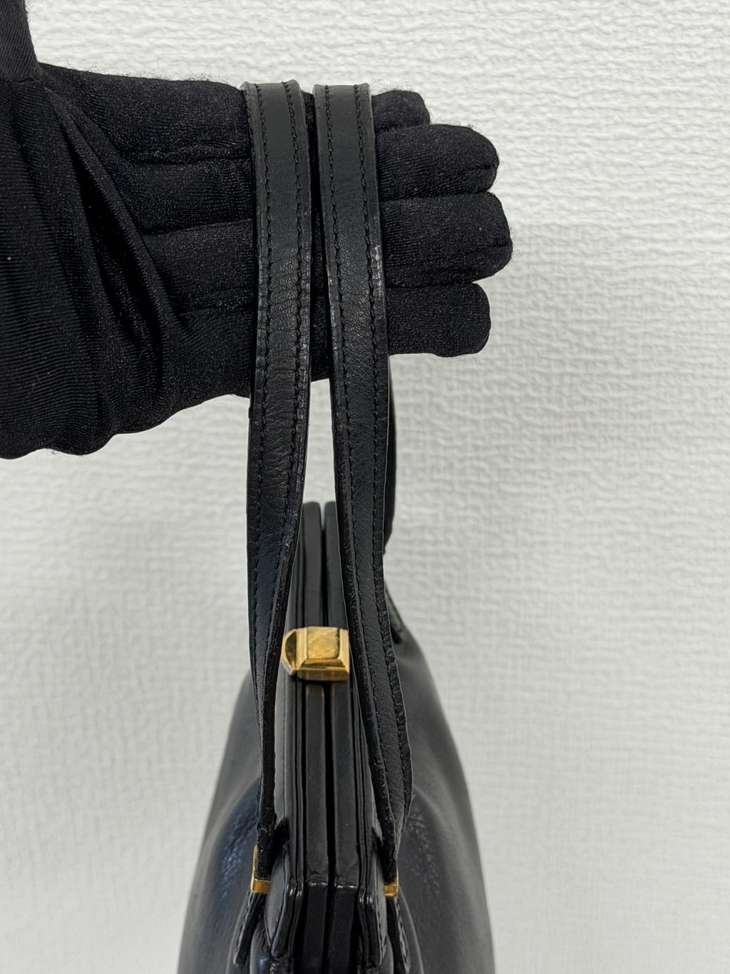 CELINE Triomphe Leather Kiss-Lock Handbag