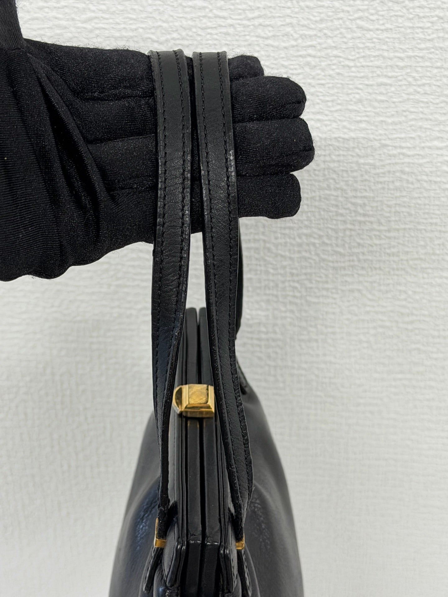 CELINE Triomphe Leather Kiss-Lock Handbag