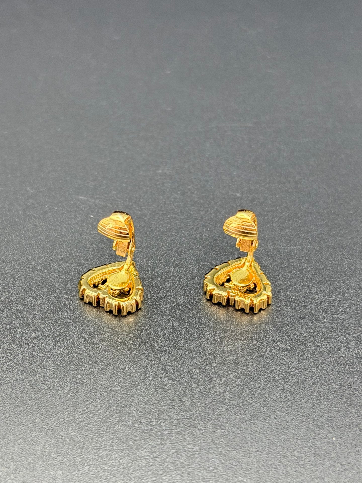 CHRISTIAN DIOR Heart-Shaped Earring