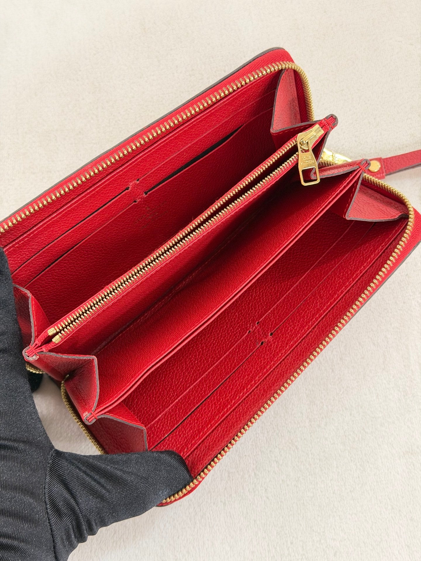 LOUIS VUITTON Monogram Purse