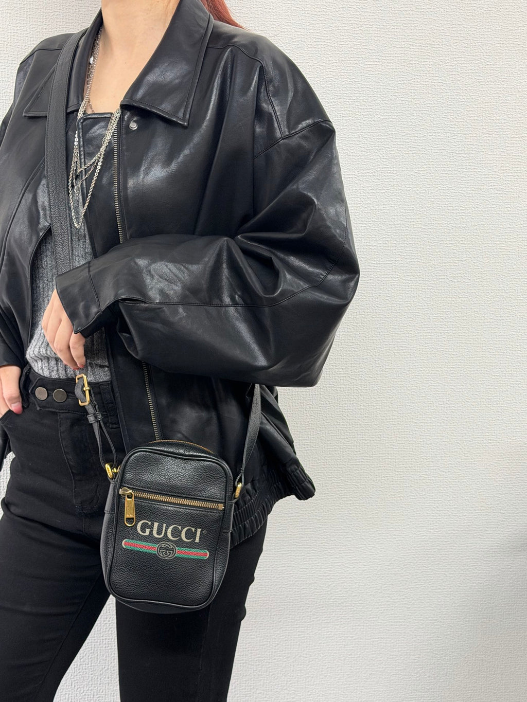 GUCCI Logo Leather Crossbody Bag