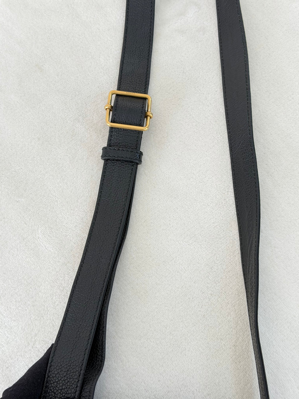 GUCCI Logo Leather Crossbody Bag