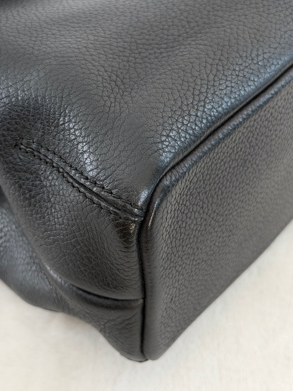 LOEWE Genuine leather Shoulderbag