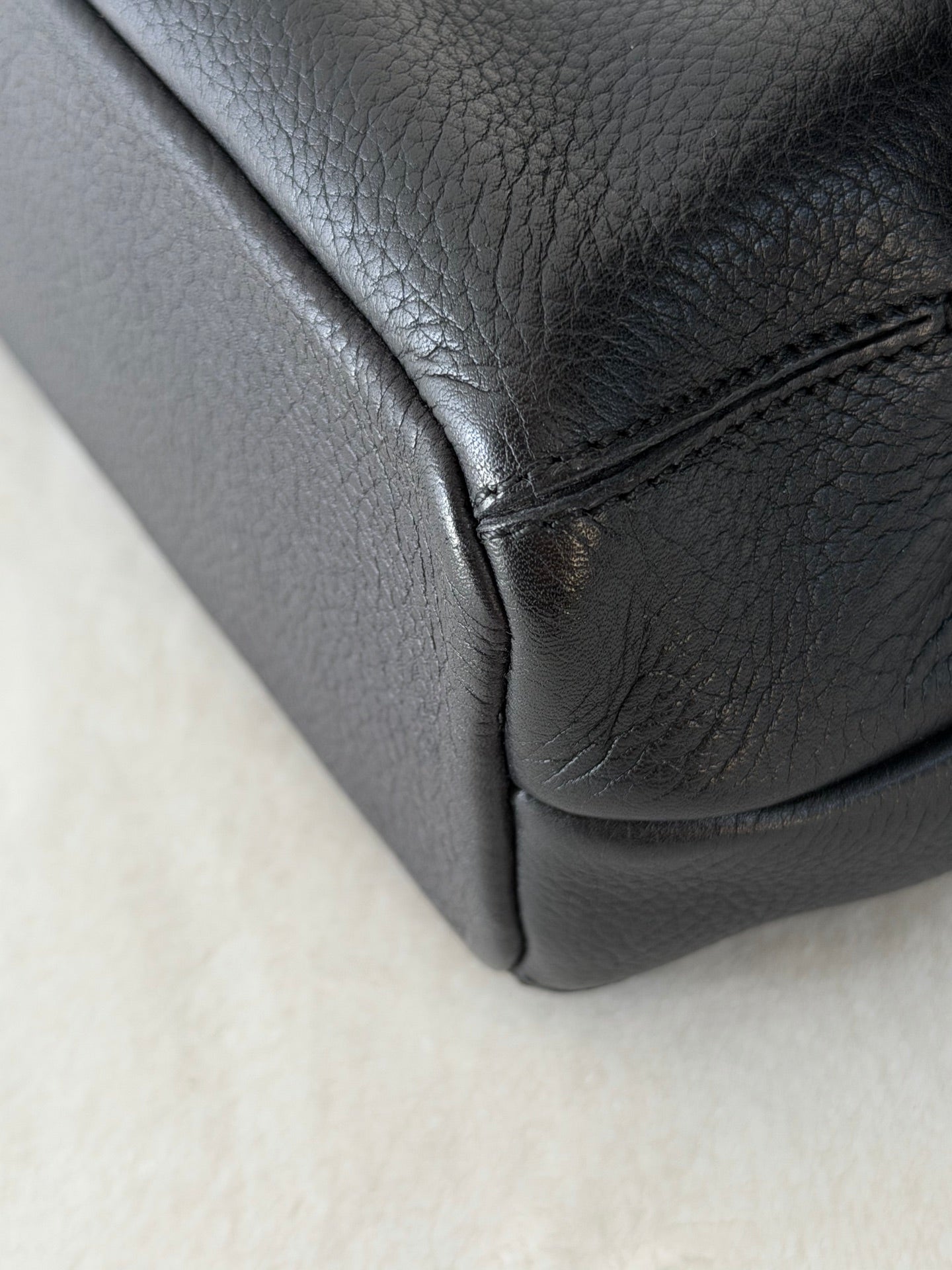LOEWE Genuine leather Shoulderbag
