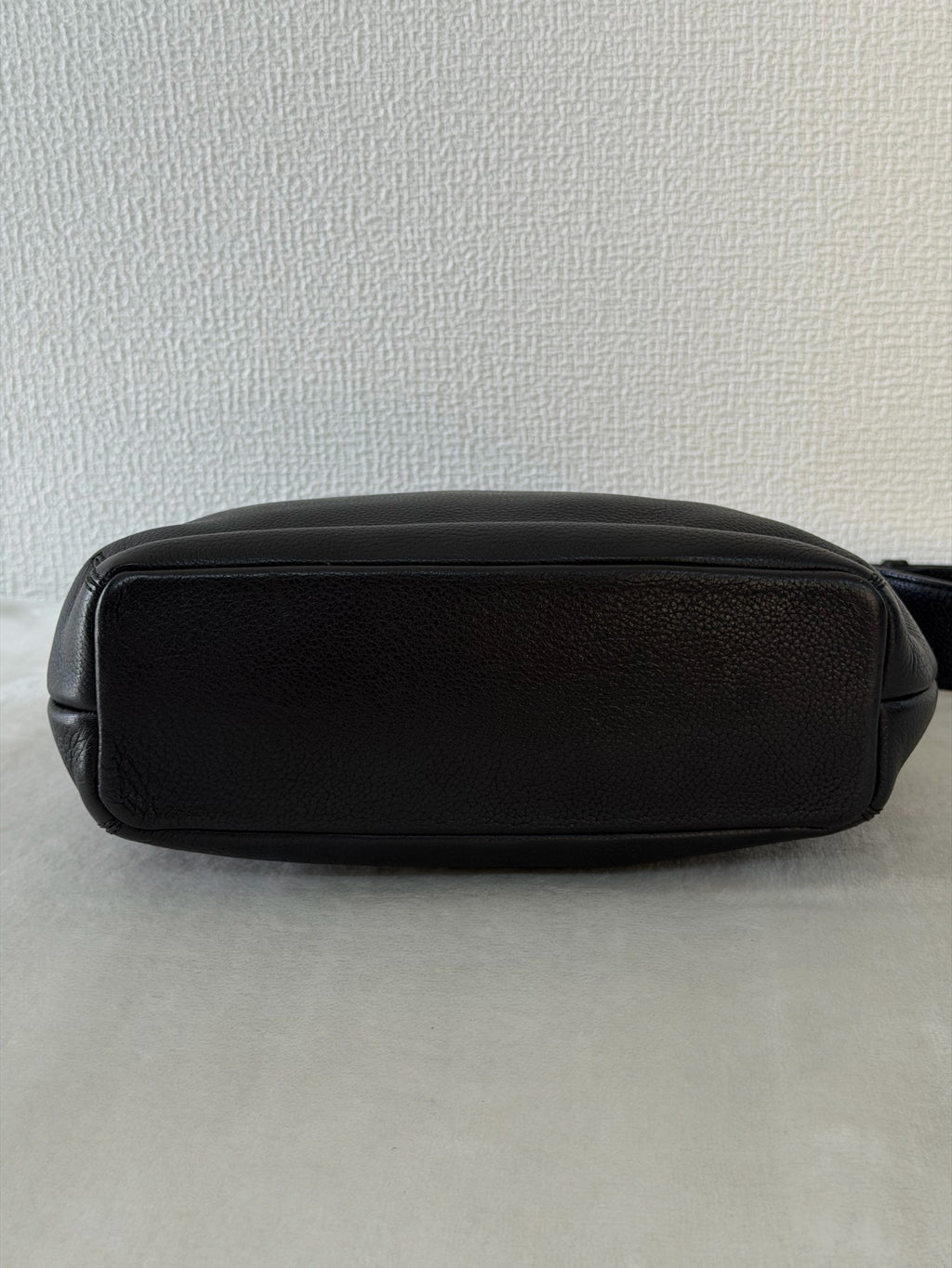 LOEWE Genuine leather Shoulderbag