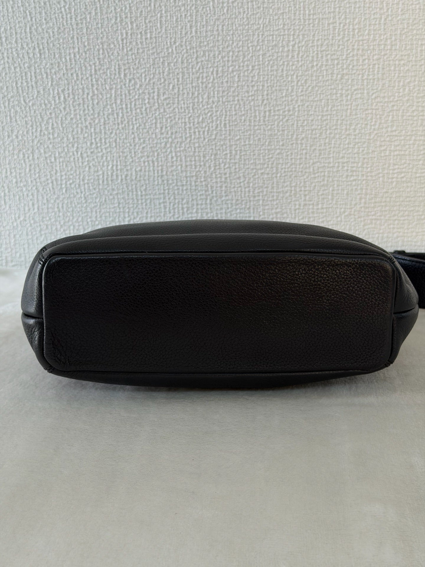 LOEWE Genuine leather Shoulderbag