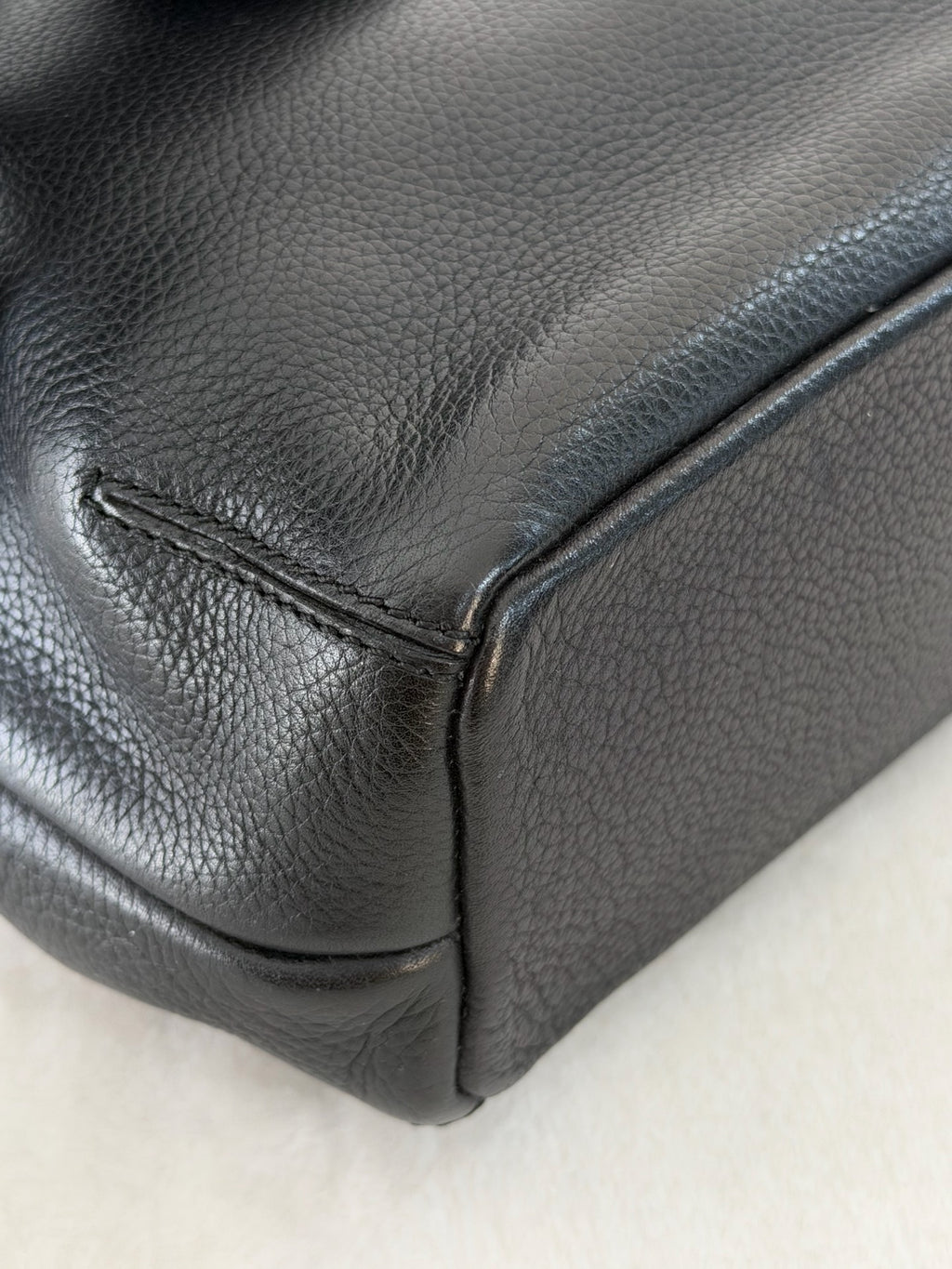 LOEWE Genuine leather Shoulderbag