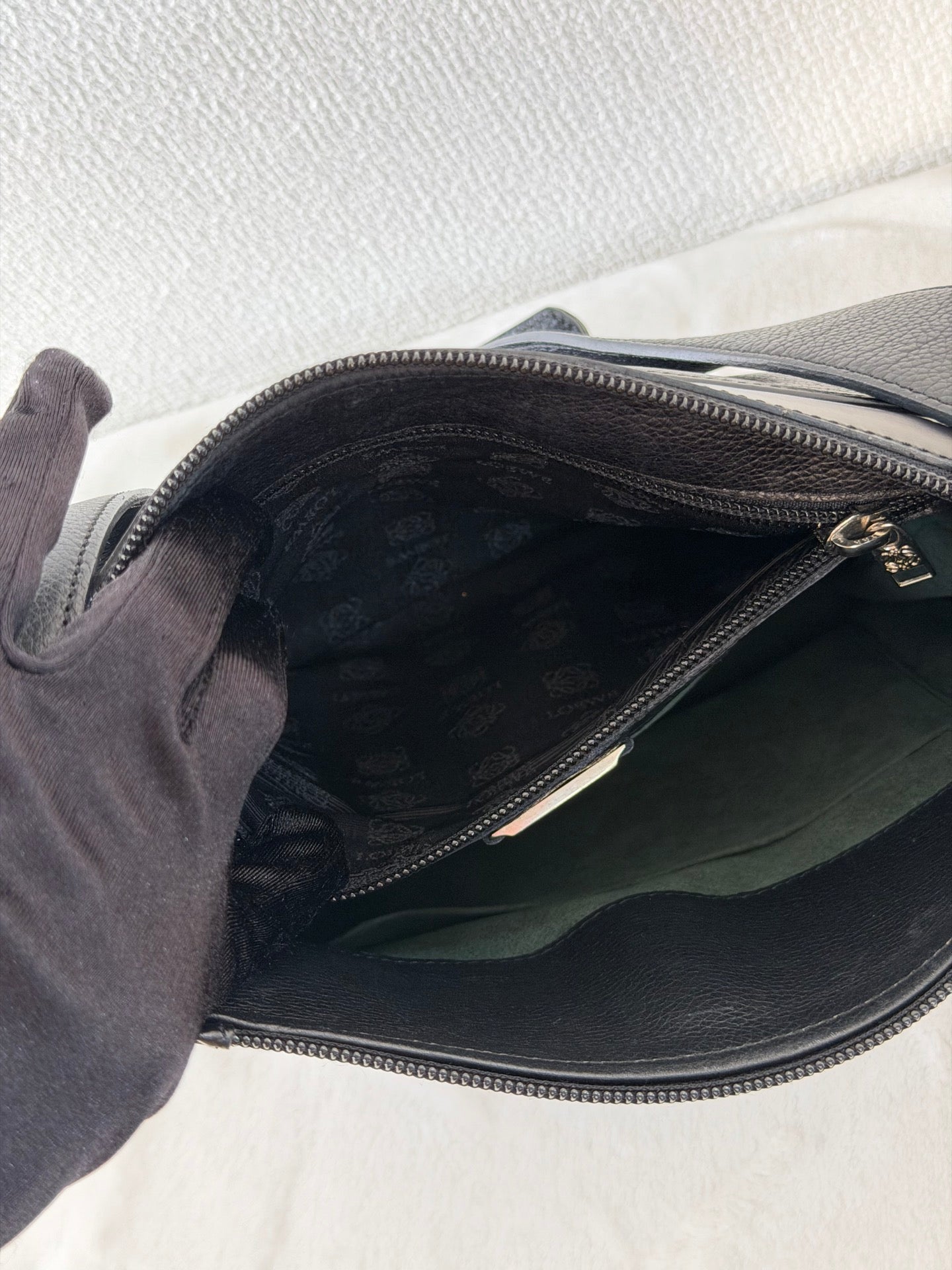 LOEWE Genuine leather Shoulderbag