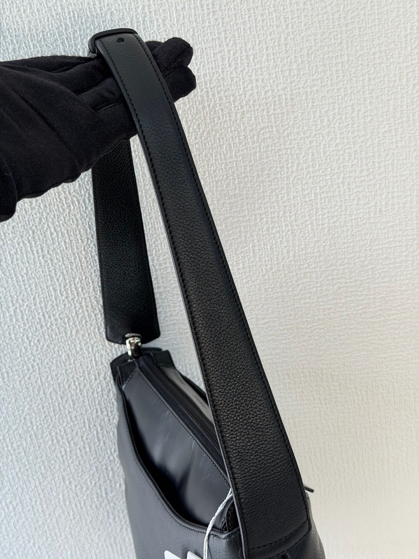 LOEWE Genuine leather Shoulderbag