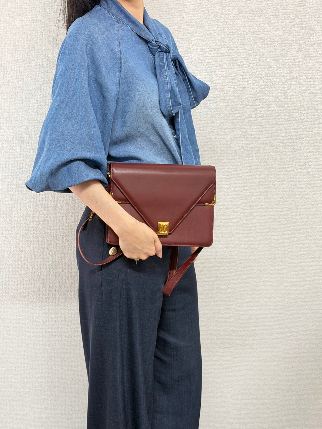 CARTIER Leather Massenger Crossbody Bag