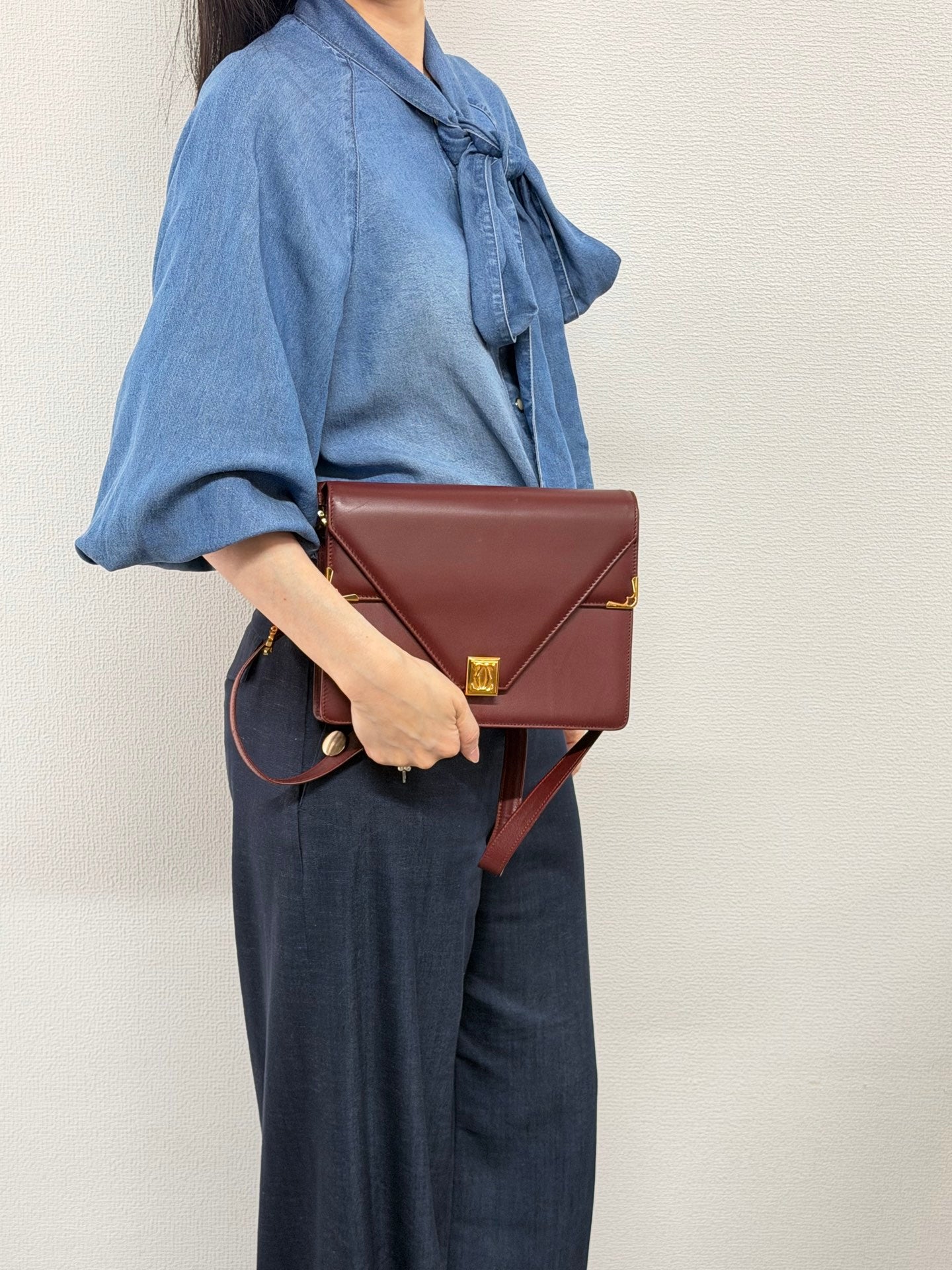CARTIER Leather Massenger Crossbody Bag