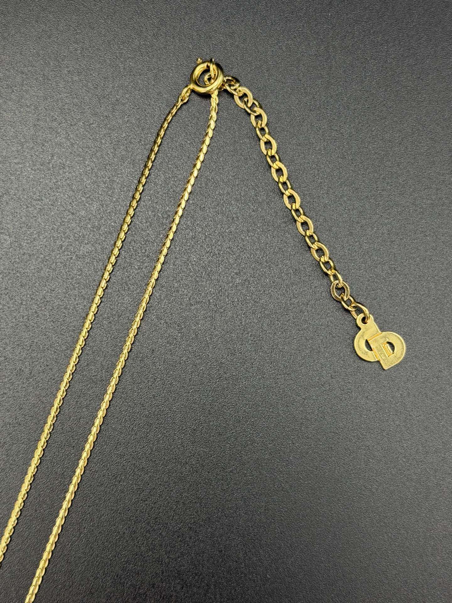 CHRISTIAN DIOR Heart-shaped Earring /Necklace Set