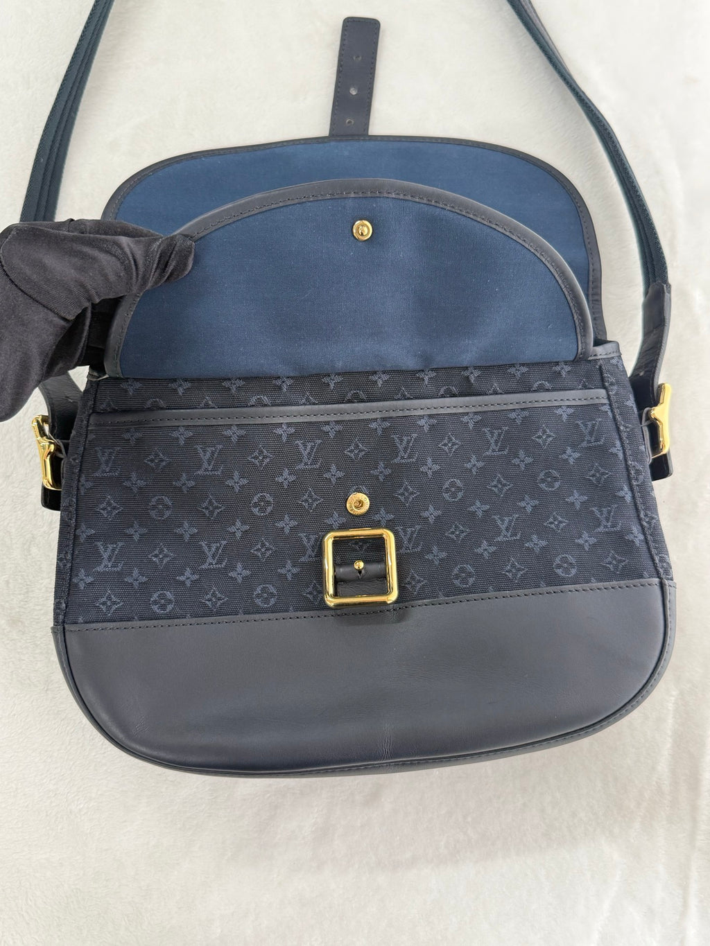 LOUIS VUITTON Monogram Denim Massenger Shoulderbag