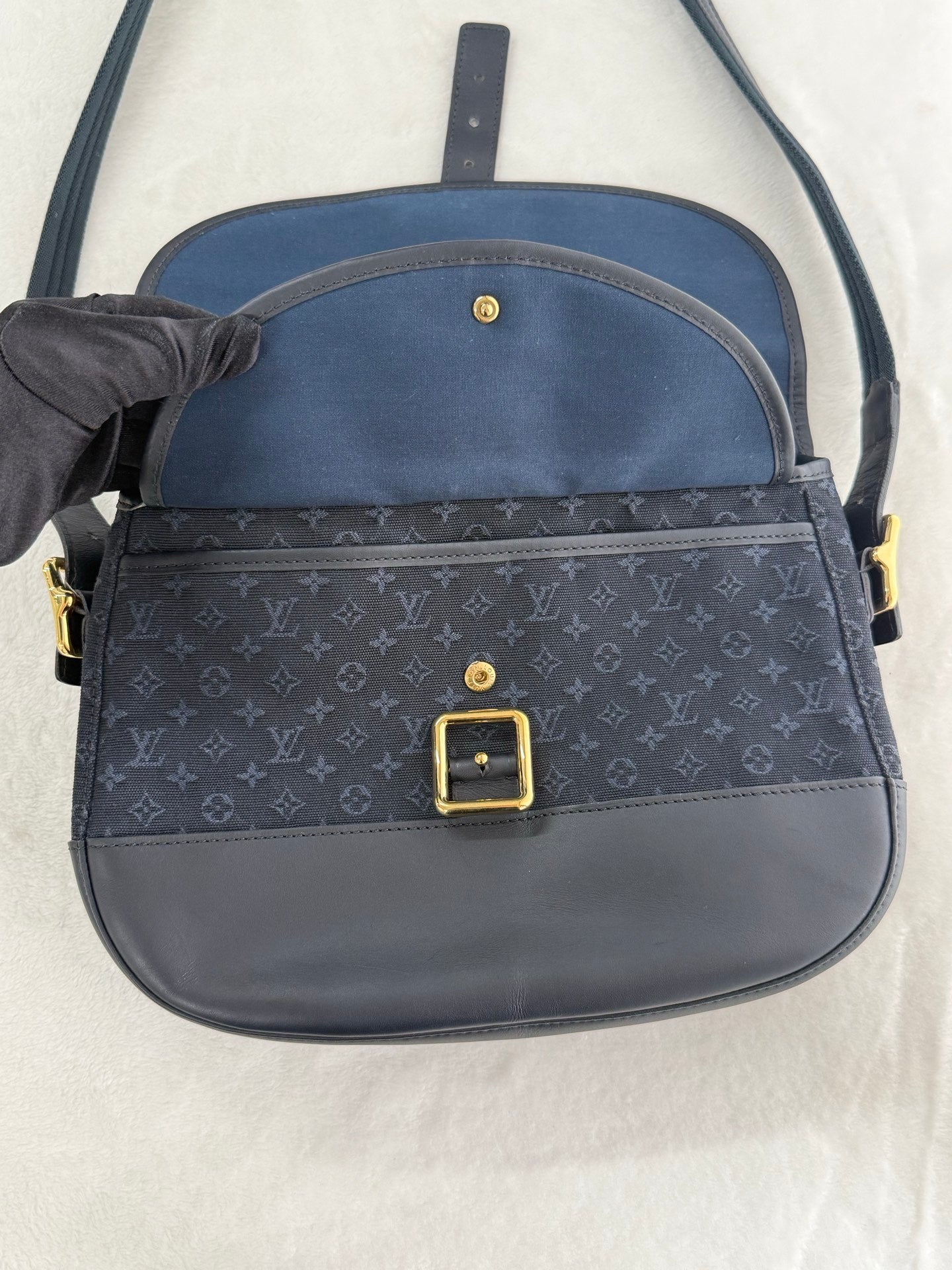 LOUIS VUITTON Monogram Denim Massenger Shoulderbag