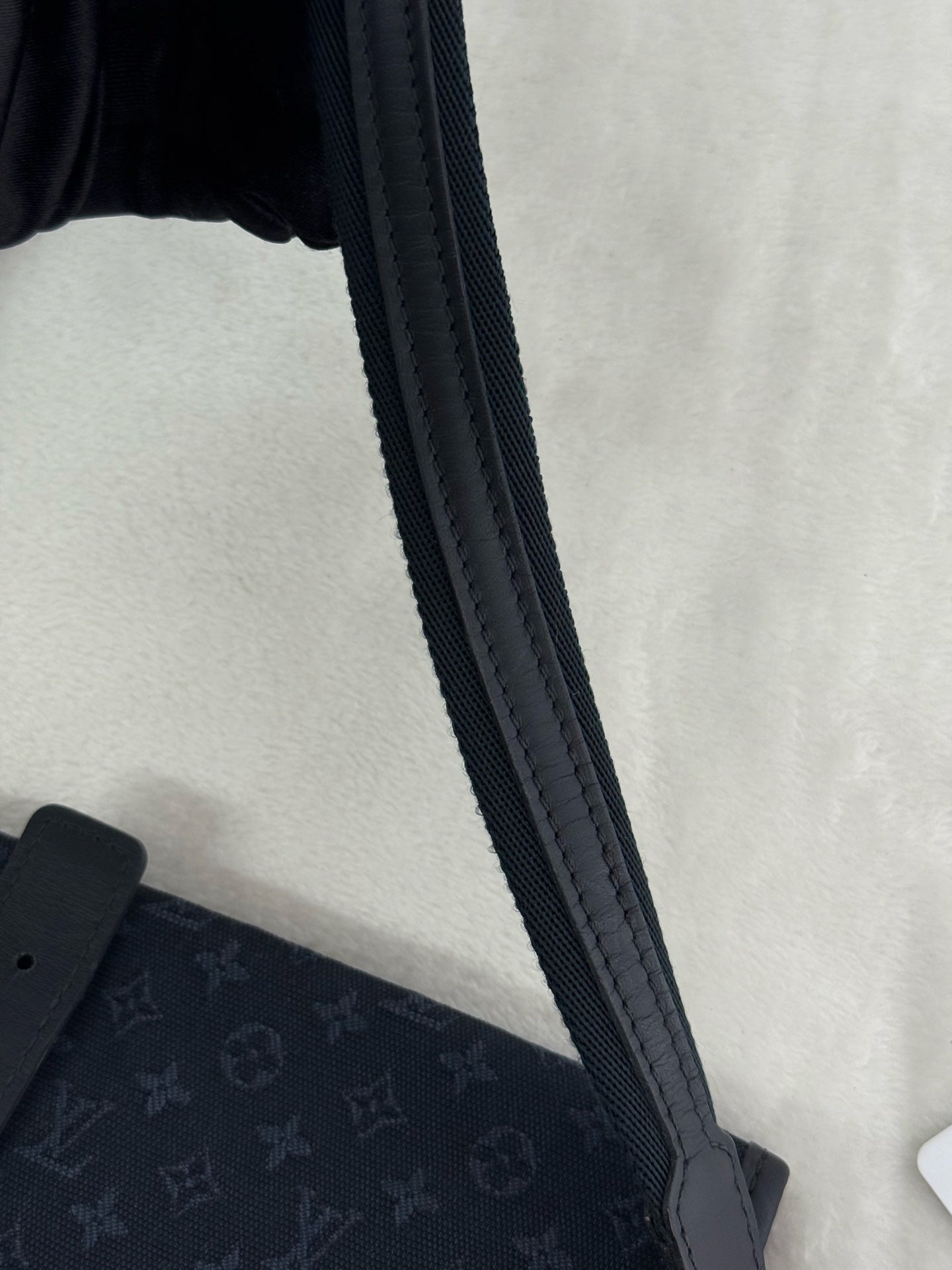 LOUIS VUITTON Monogram Denim Massenger Shoulderbag