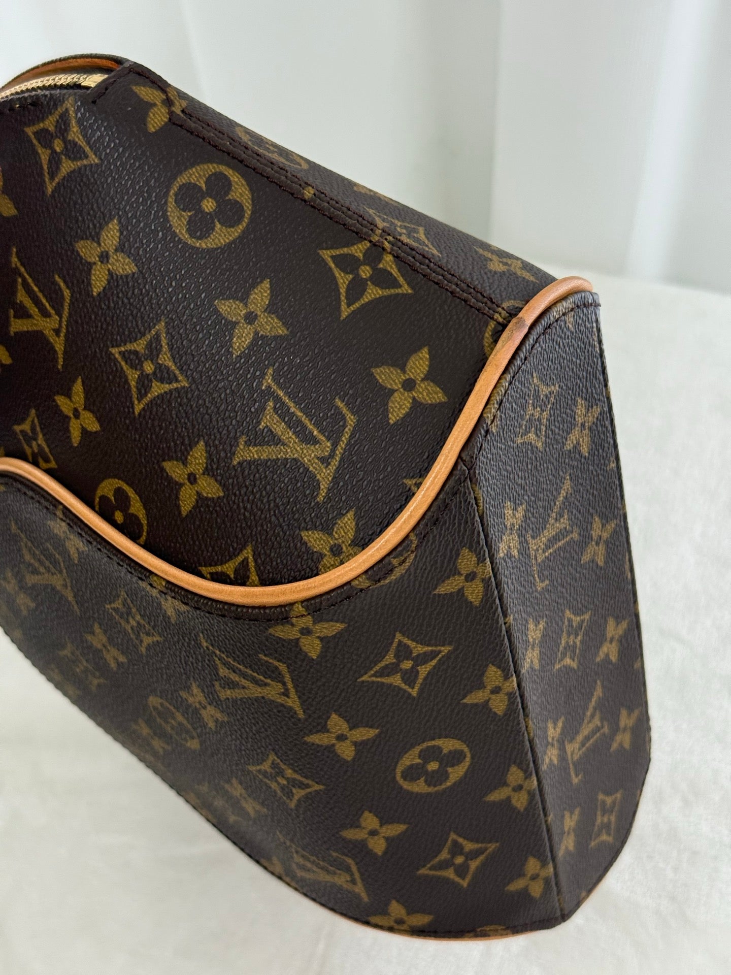 LOUIS VUITTON Monogram Pearl Bag