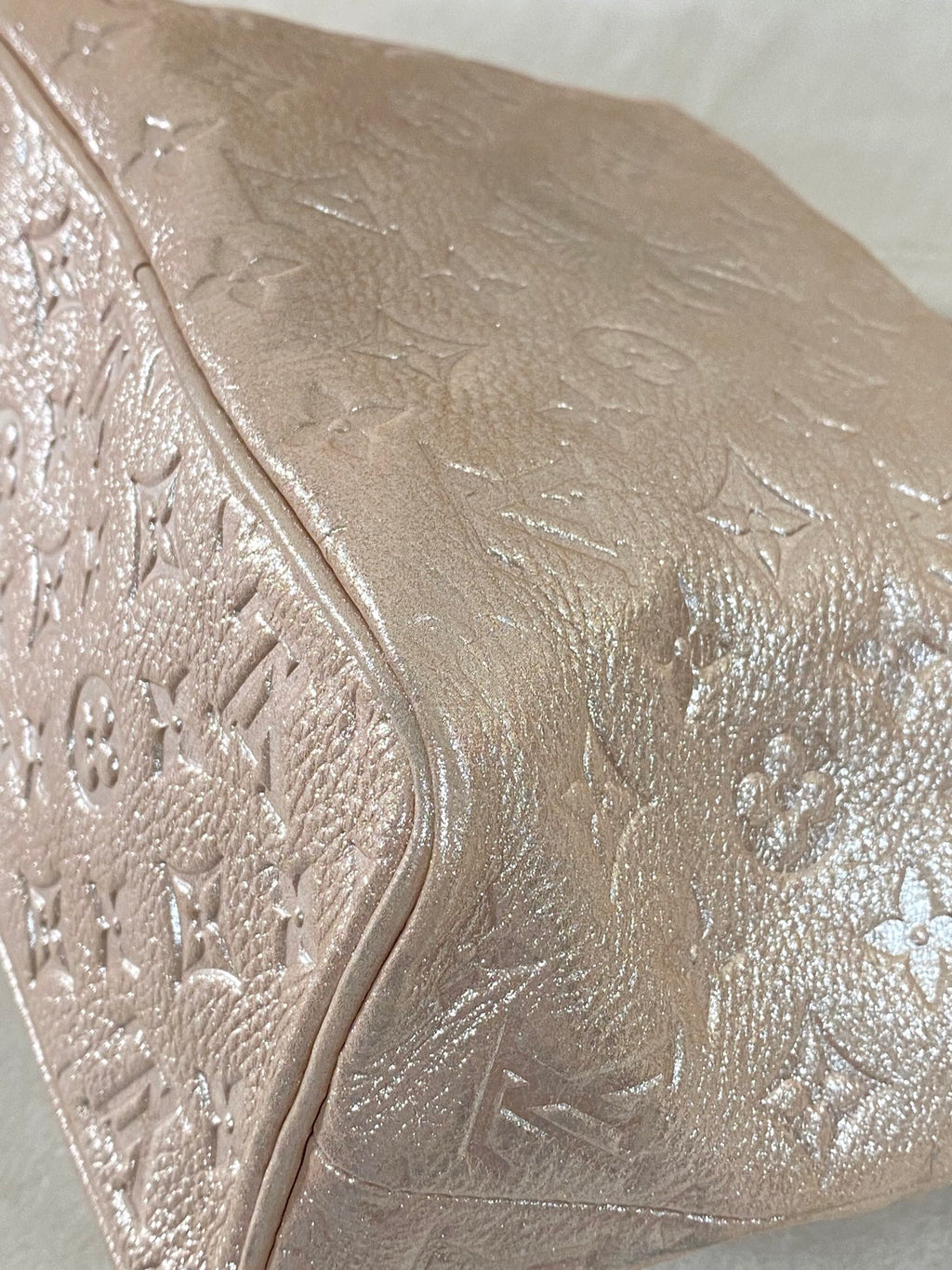 LOUIS VUITTON  Limited Edition Monogram Shimmer Halo Bag