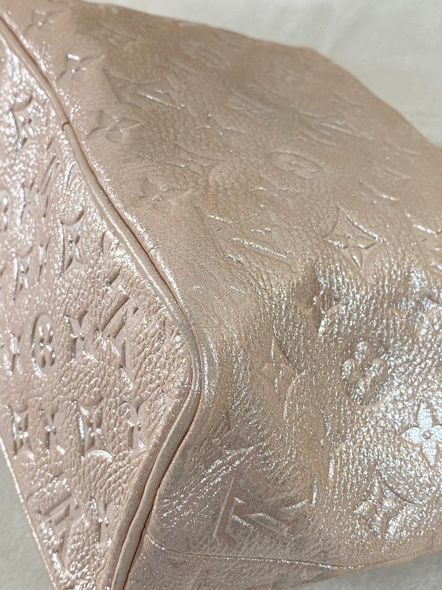 LOUIS VUITTON  Limited Edition Monogram Shimmer Halo Bag