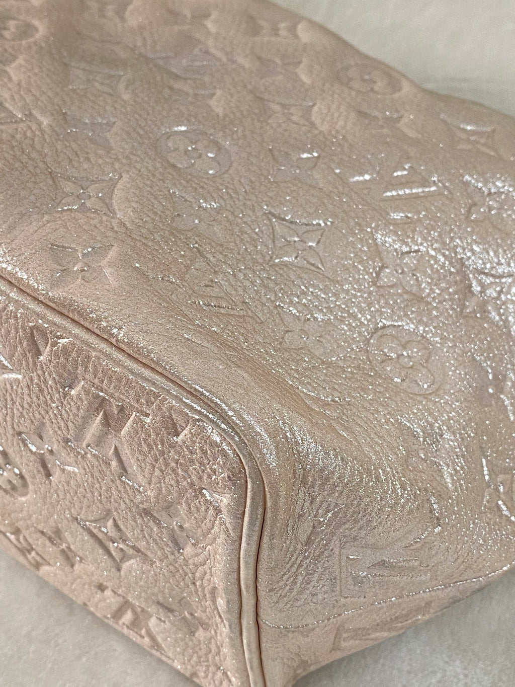 LOUIS VUITTON  Limited Edition Monogram Shimmer Halo Bag